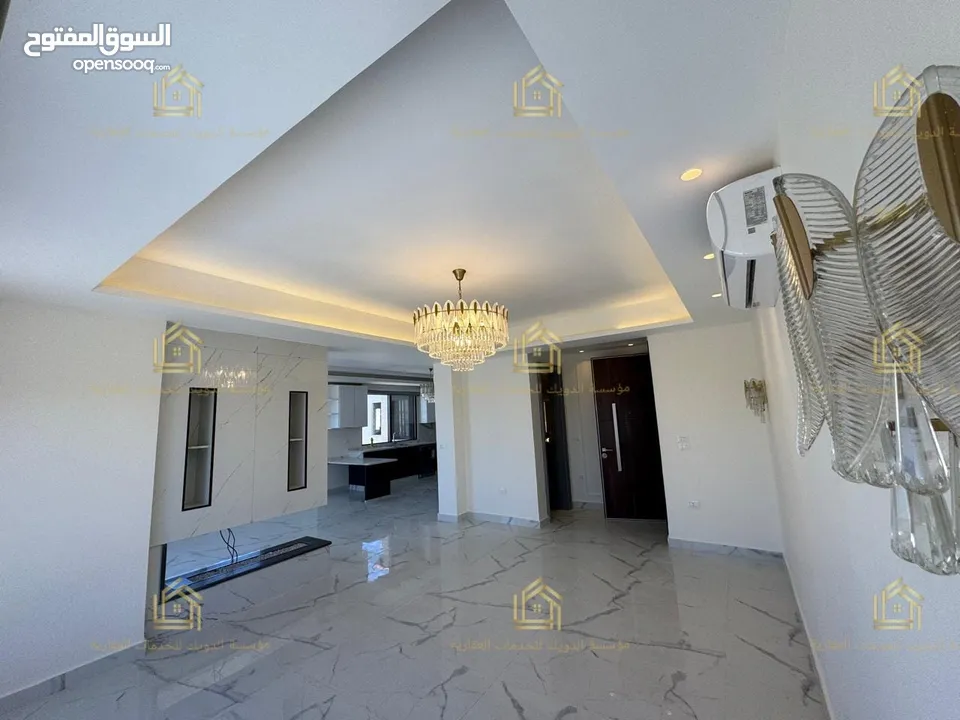 روف فاخر جديد لم يسكن تشطيبات عالية الجودة