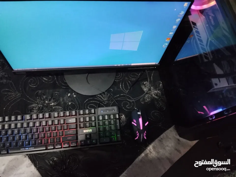 بيع كمبيوتر كامل. المذربورد: GIGABYTE GA-H81M-S2PV الرام: RAM 16 GB كرت الشاشة: SAPPHIRE RX 580 4GB