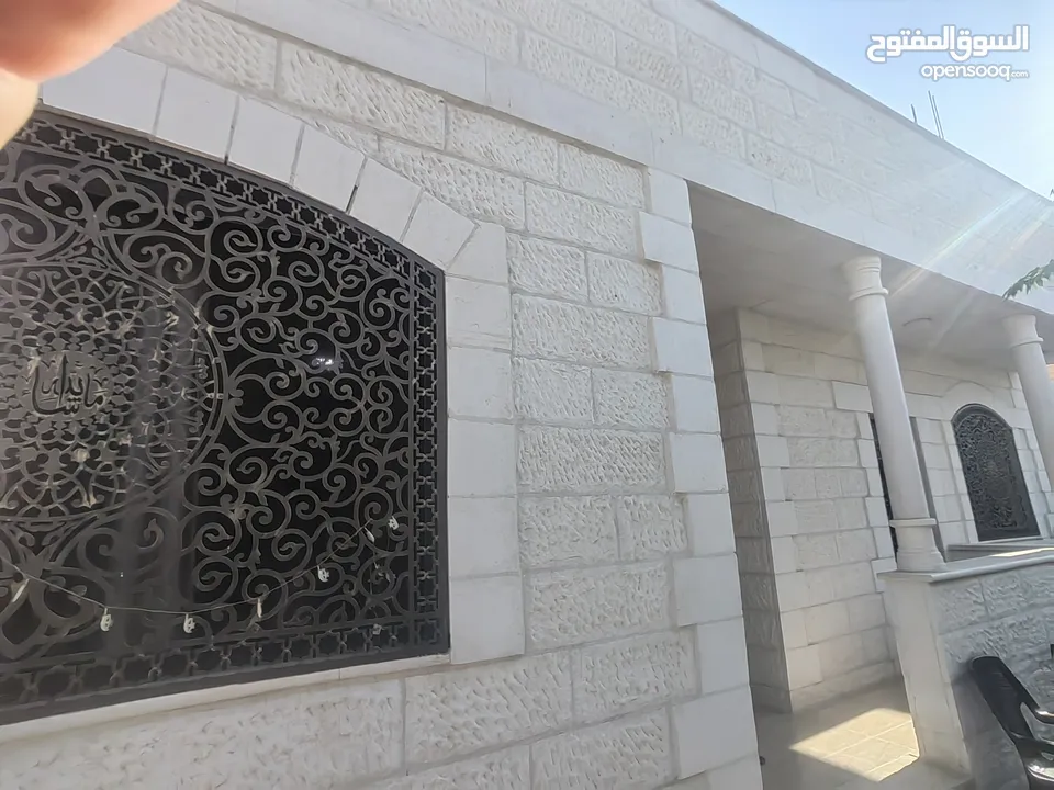 منزل حديث البناء للبيع بسعر مميز / محافظة البلقاء عين الباشا - الشويح الشرقي - حي الحرمين