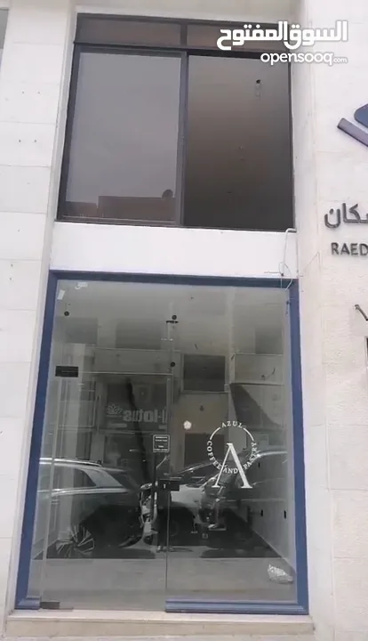 محل للايجار طابق ارضي على الشارع  في عبدون الشمالي، عمارة الموسيقار- 67 متر مربع ، طابقين, ارضي +1..