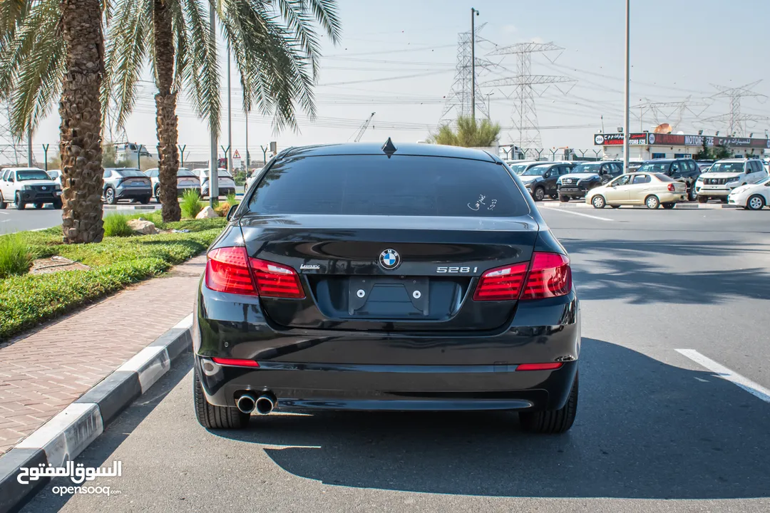 BMW 528i - FRESH JAPAN IMPORTED - LOW MILEAGE