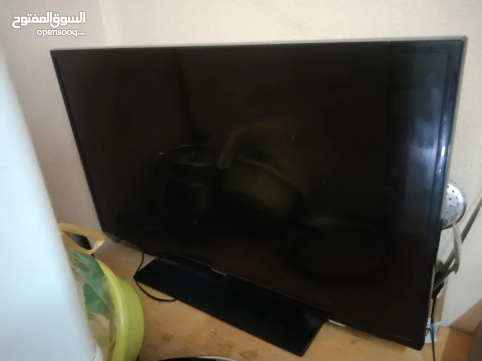 Samsung 42" LED tv is good condition