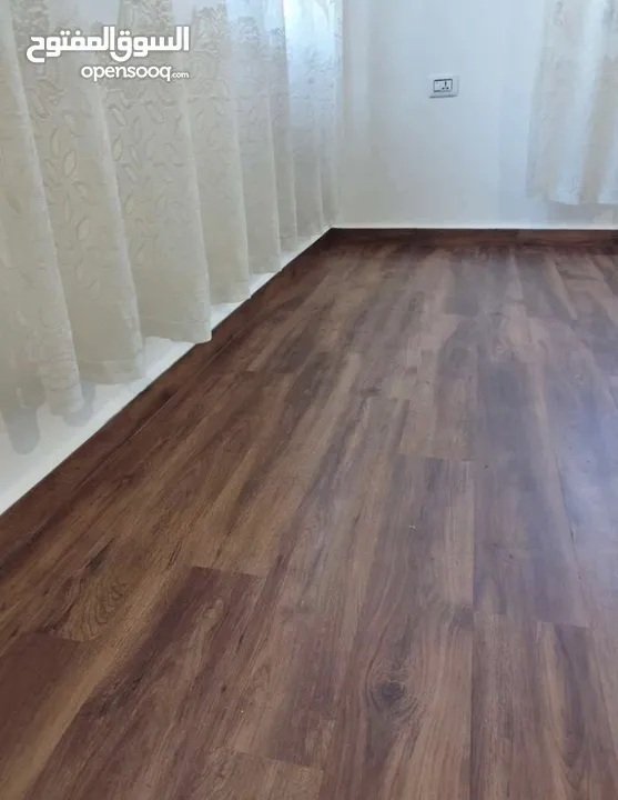 باركيه جلد بلجيكي pvc جلد ارضيات يناسب للبيت كاملاً ويعوض عن البلاط يوجد خدمة تركيب ضمن كادر مختص