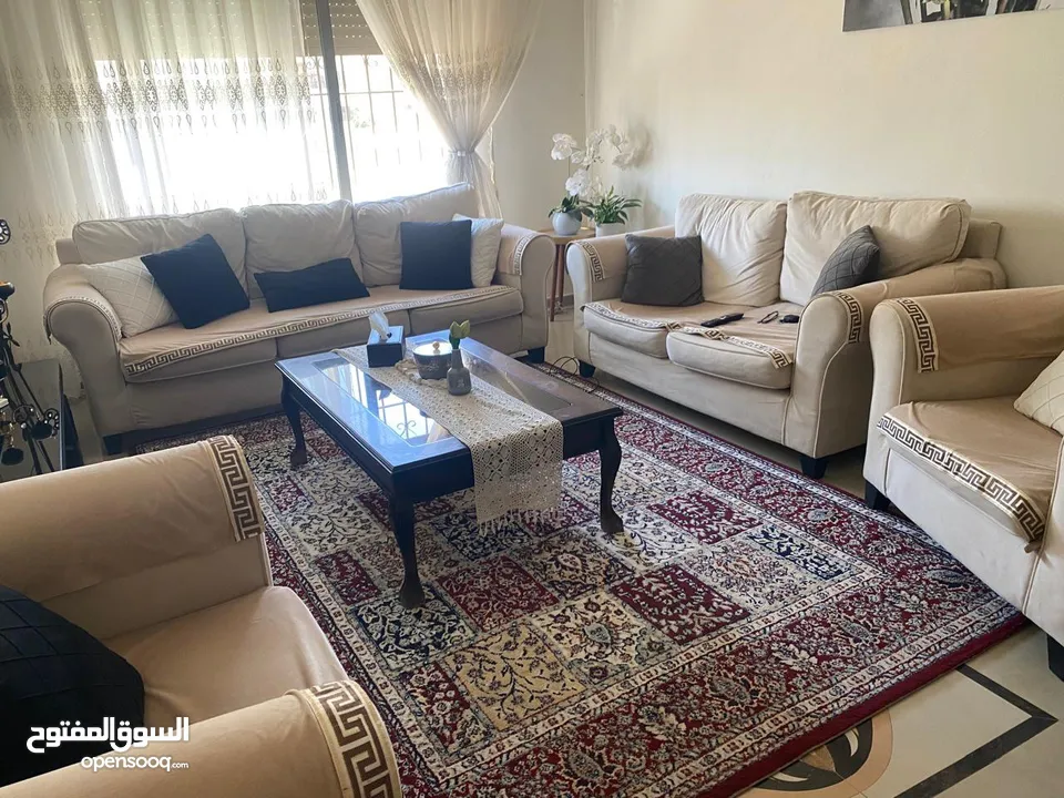 اثاث غرفة ضيوف