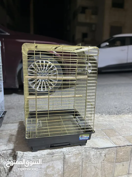 قفص ببغاء ذهبي لون ثابت أساسي نخب أول يصلح للمعاكيف المتوسطة والكبيرة اقرأ الوصف