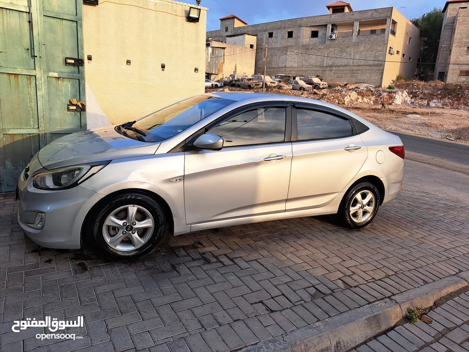 السياره الاكثر طلب اكسنت ديزل 1600 تيربو 4 غيار 2014 يد اوولا غرفه مميزه