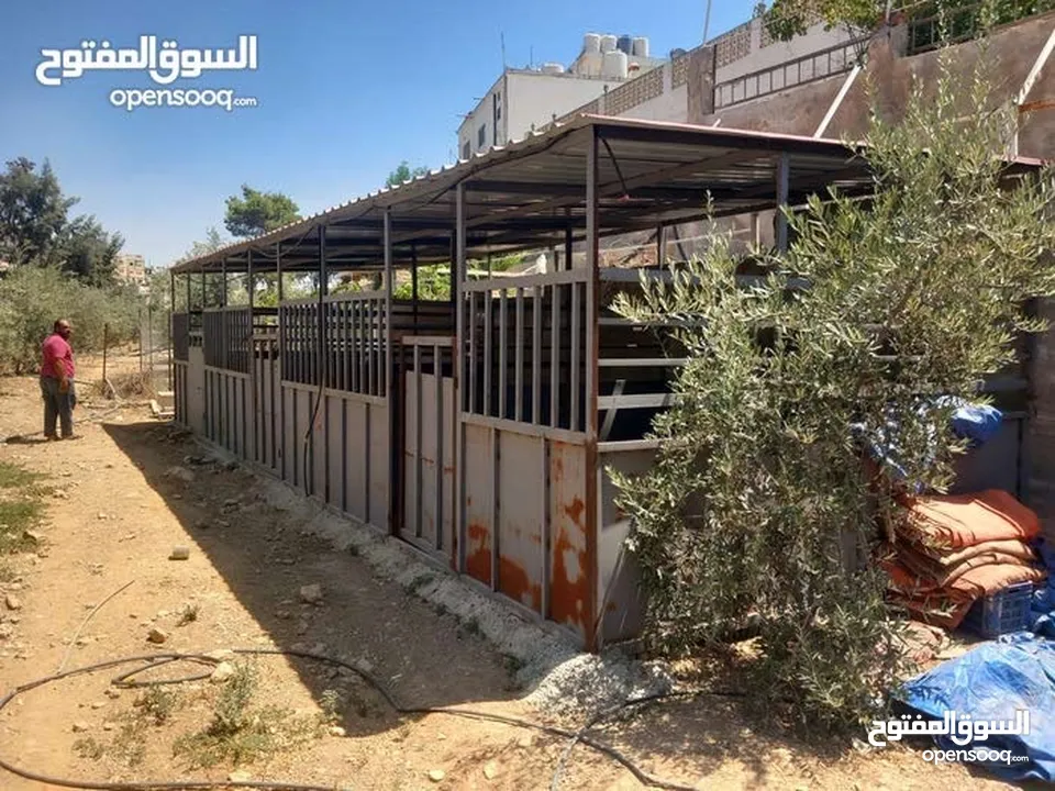 غرف خيل حديد