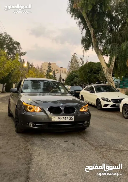 سيارة BMW E60 محولة 2010 بالكامل