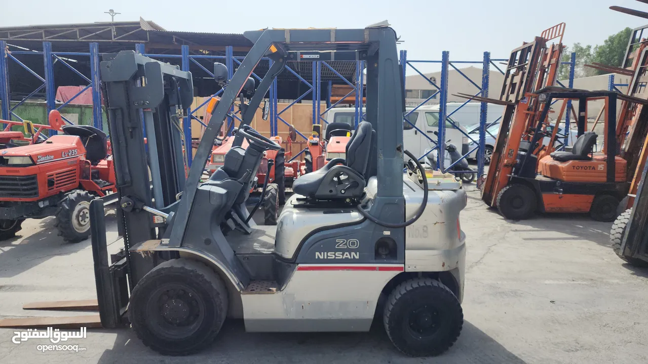 nissan forklift 2 ton side shift