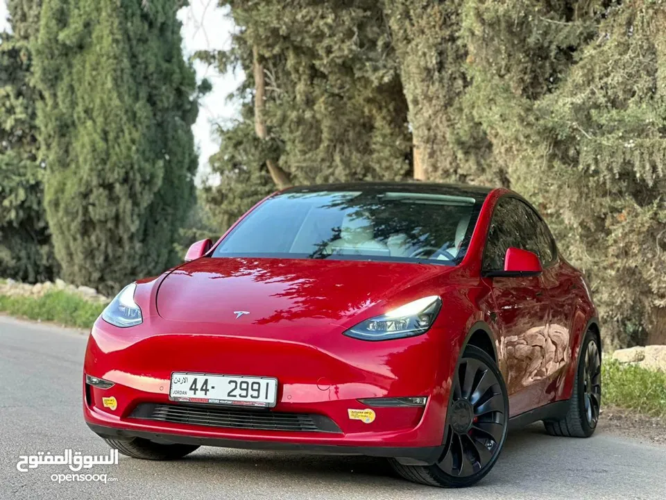 TESLA MODEL Y PERFORMANCE 2021  تيسلا موديل واي بيرفورمانس مميزه جدا غرفه لون ابيض