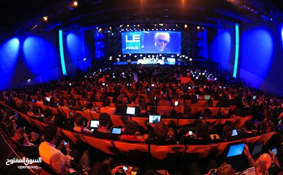 البحث عن شركاء لتنظيم حفلات ومؤتمرات بي مناسبة فصل الصيف