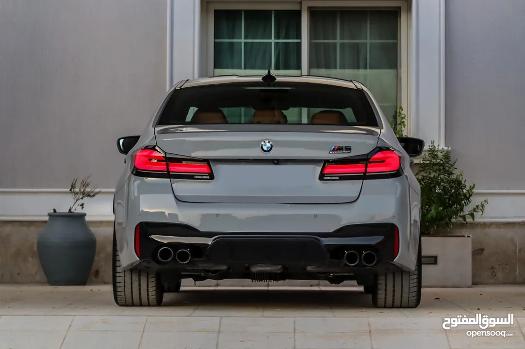 نوع M5  موديل   2021 BMW  للبيع سيارة موديل 2021 فل ابشن