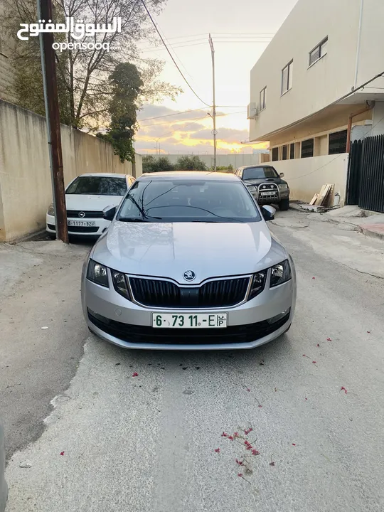 اوكتافيا مطور 2000 ديزل اتماتيك 2019 بحاله الوكالة بسعر حرق وفحص نخب
