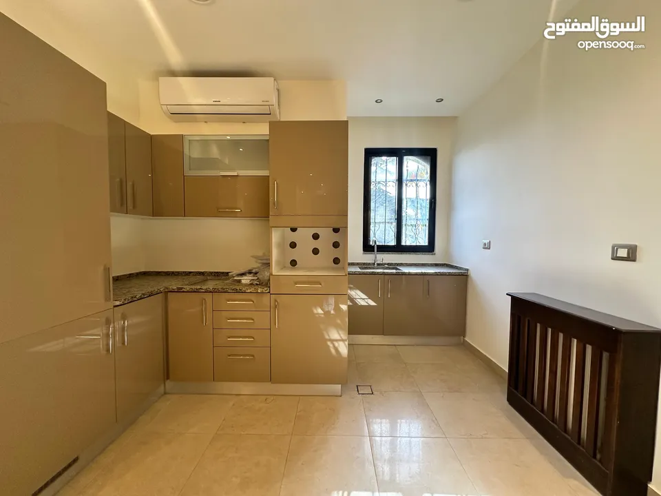 فيلا غير مفروشة للايجار في عبدون ( Property 43186 )-174847680