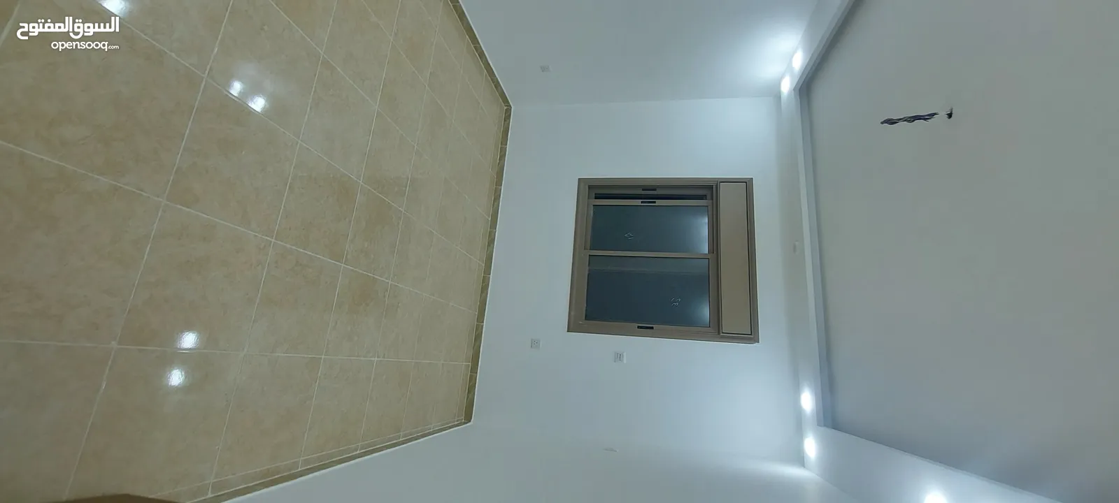 شقة فاخرة للبيع التاسعة كاش أو اقساط ط1هندسي 114 م اطلالة بحرية دائما