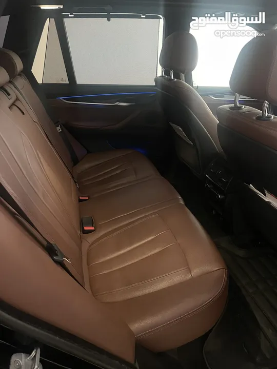 سيارة BMW X5 فل وارد الوكالة plugin
