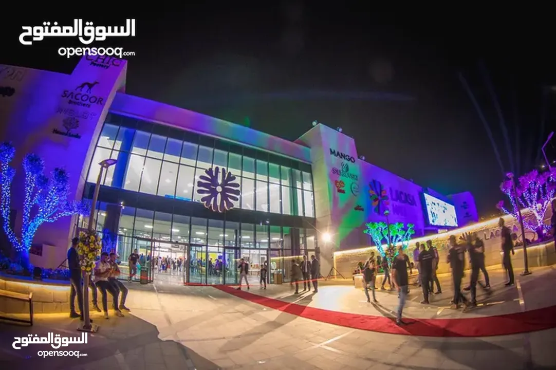 محل تجاري في لاكاسا مول