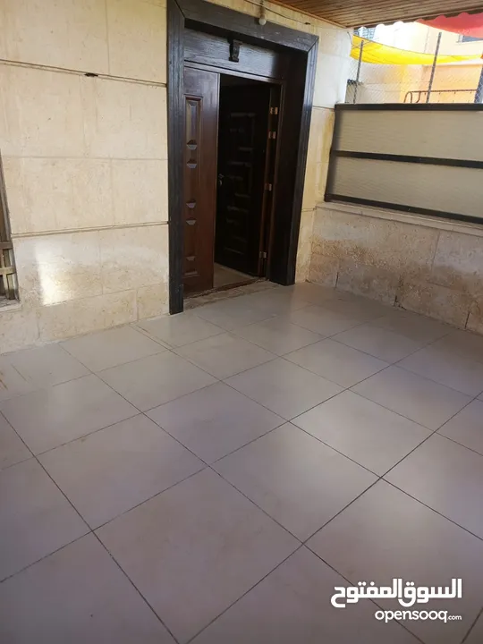 شقه ارضيه مميزه