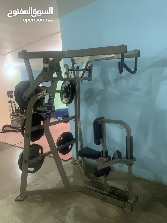 نادي بناء أجسام ولياقة بدنية للبيع