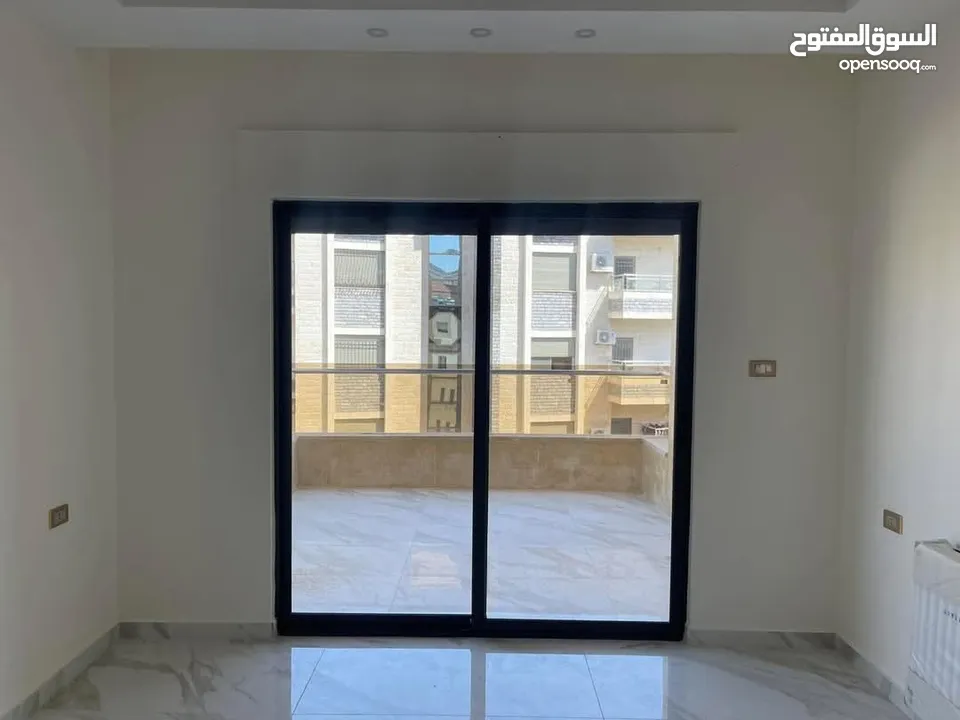 شقق فاخرة للبيع مساحات 184م