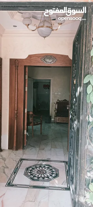 فيلا للبيع في منطقه راقيه وهادئه السعر غير نهائي قابل للتفوض