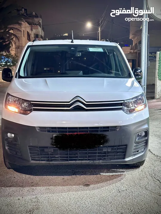 سيتروين برلنجو بحاله الوكاله بيع او بدل على كادي