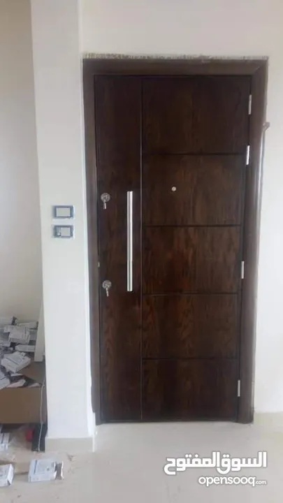 عرض على ابواب الخشب