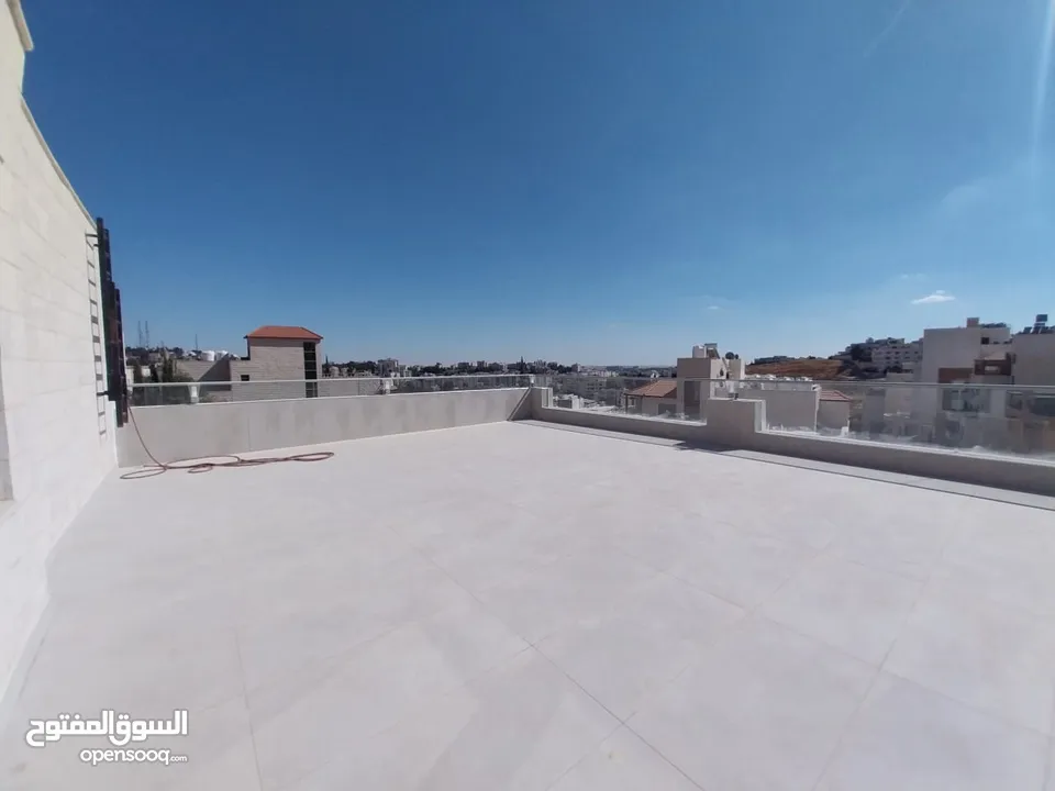 روف دوبليكس للأيجار ( جزء من فيلا ) ( Property 38746 )-175034672