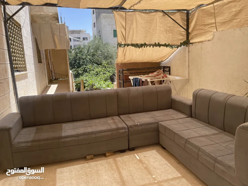 كورنر للبيع
