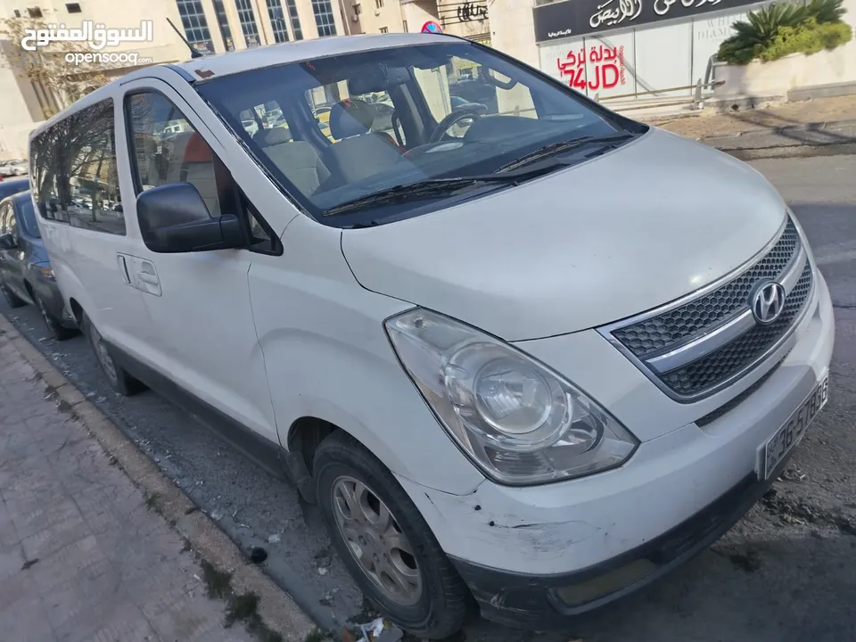 باص هونداي جراند H1 بنزين 8 راكب
