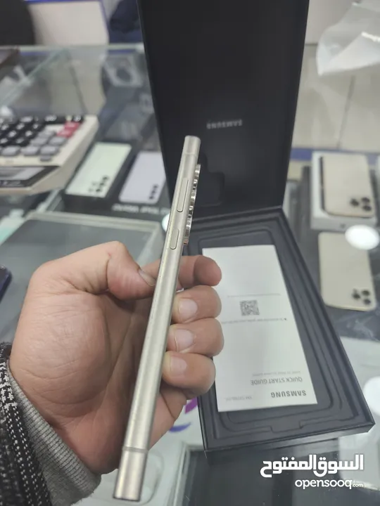s24 ultra 256GB   بحالة ممتازة وارد الشرق الأوسط
