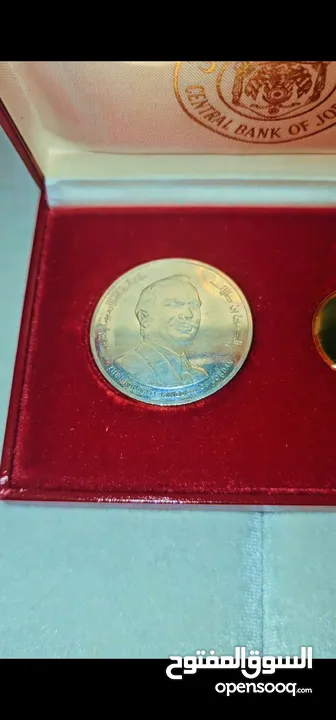 عملة فضة بوزن اونصه