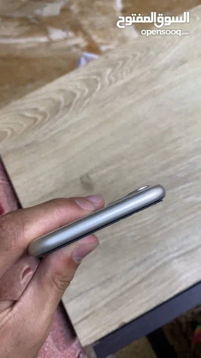 آيفون 11 استعمال خفيف