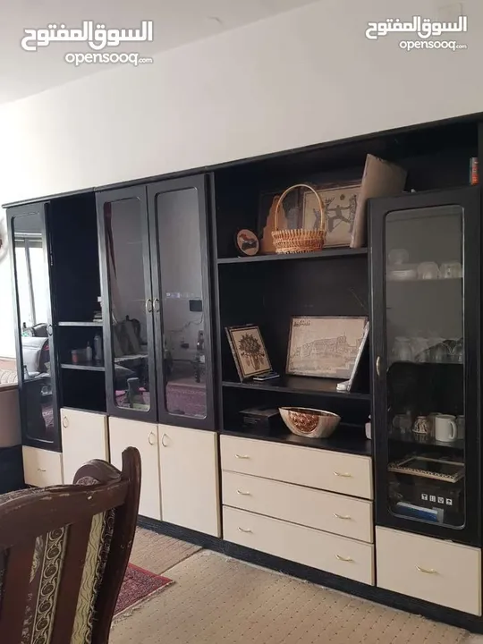 بوفية نظيفه متعدده الخدامات
