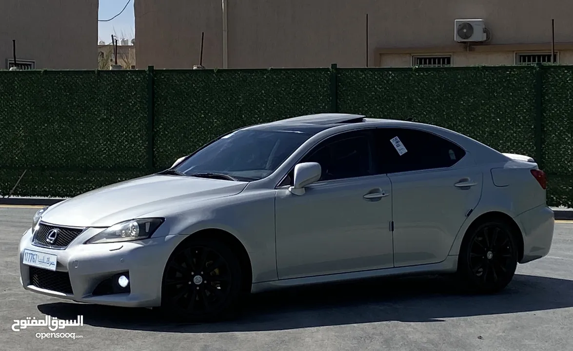 Lexus is250F//2009