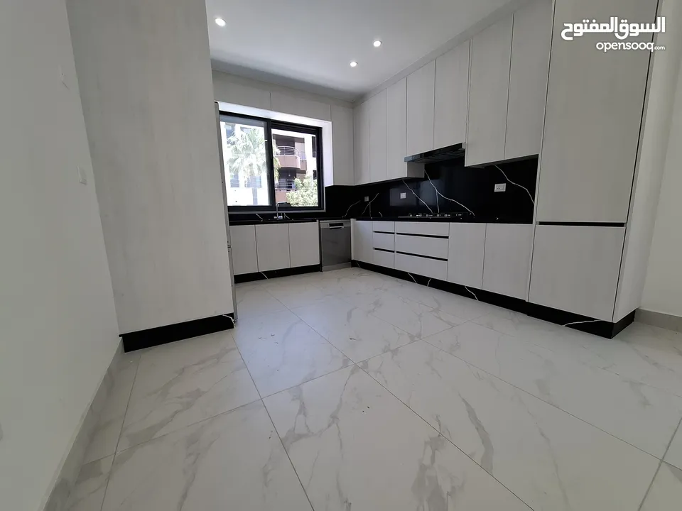 شقة جديدة شبه مفروشة للإيجار ( Property 43388 )-175093983