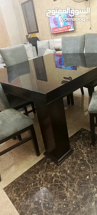 غرفه سفره بحاله جيده جدا خشب زان