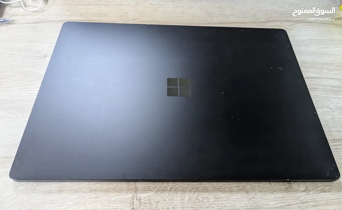 Microsoft surface laptop 3 black 15 inches i7 16 ram 256 ssd