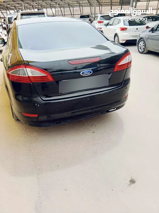 فورد مونديو
