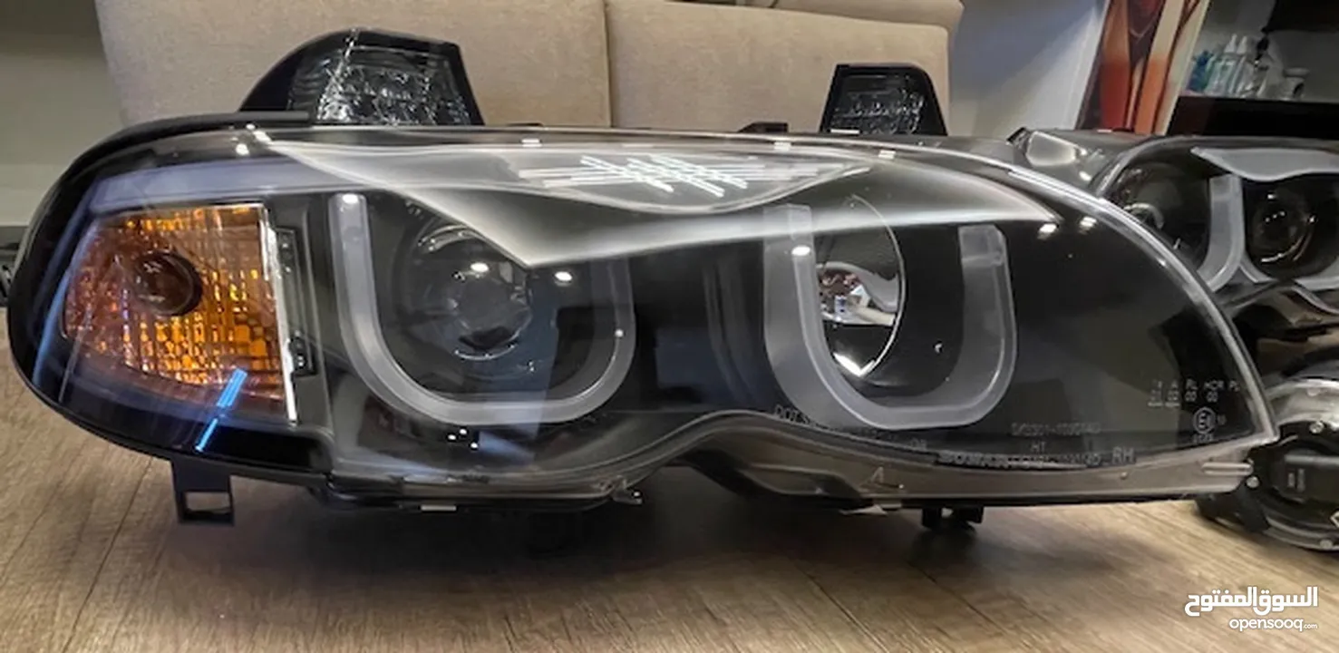 ‏  New Lights BMW 2003/04 E46 Sedan طقم اضاءة امامي، خلفي، كشافات، جديد.  BMW E46