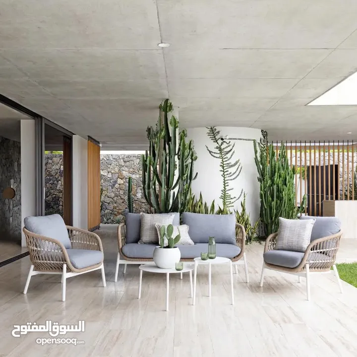 اطقم وكراسي مسبح خارجية بتصاميم وخامة مميزة