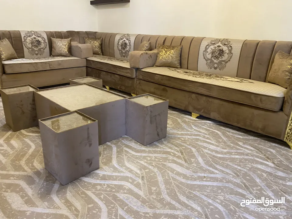 أقوا العررروض على جلسات الخليجية 14 مقعد مع طقم طربيزاط ومراكي كامل حفر تاج واجها