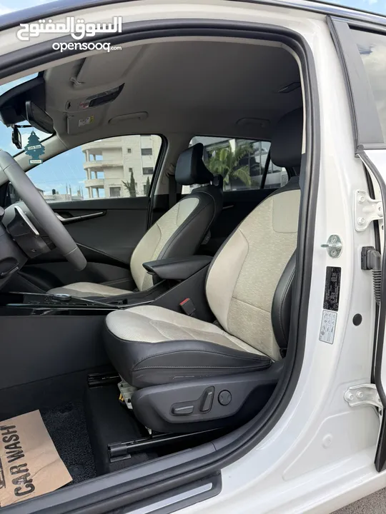 كيا نيرو ترخيص 2023 محرك 1600 هايبرد جير أوتوماتيك 141 حصان