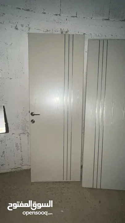 ابواب مستعمله بشكل جيد بدون حلق