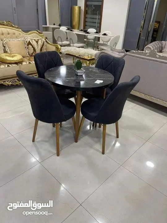 طاولة سفرة مع 4 كراسي