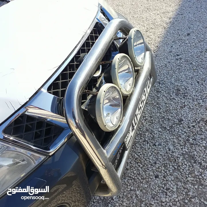 بكب نيسان نيفارا للبيع