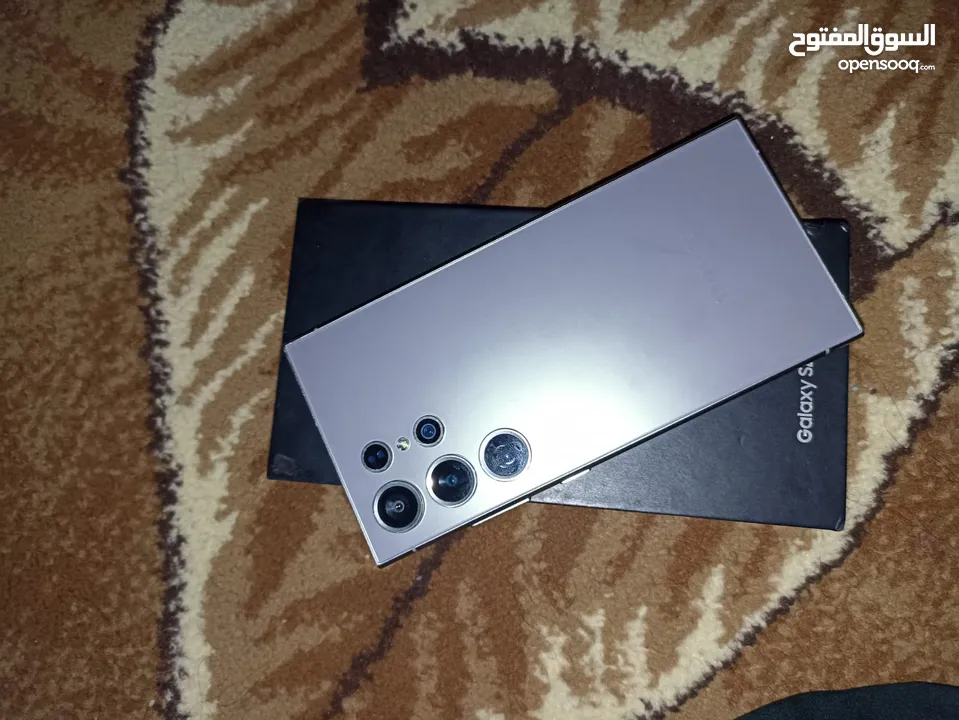تلفون سامسونج جالكسي s24الترا كوبي للبيع بسعر مغري جداً جهاز وكاله بسعر 110 والله يبارك لصاحب