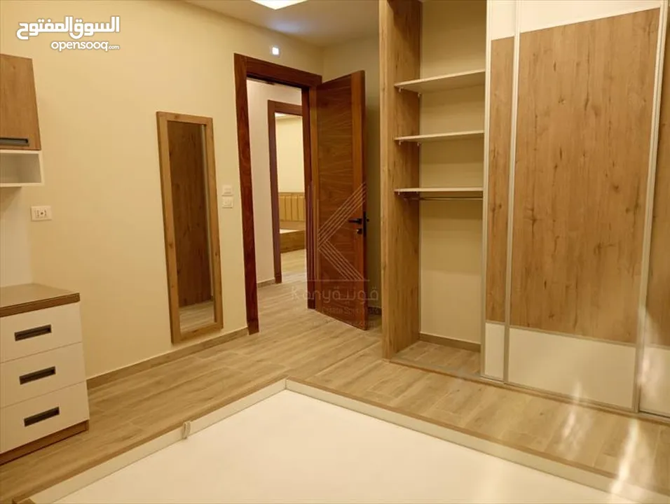 شقة مميزة للبيع في رجم عميش