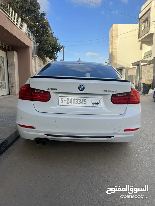 بي ام W 328