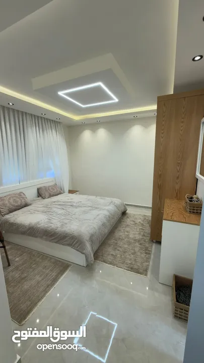 شقة ملوكية مفروشة للإيجار دقيقتين مشي للمنارة ووسط البلد